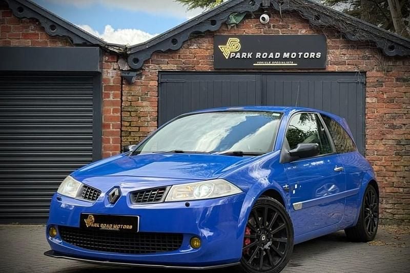 Used Renault Mégane III 270 HP (198 kW) 2008 Blue Hatchback