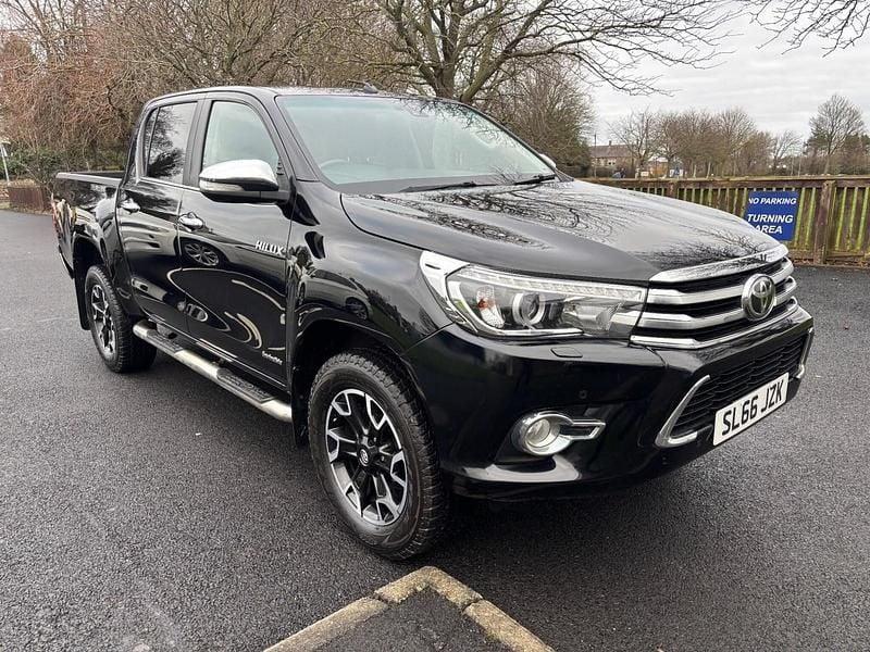 Used Toyota HiLux 2016 Black Pickup