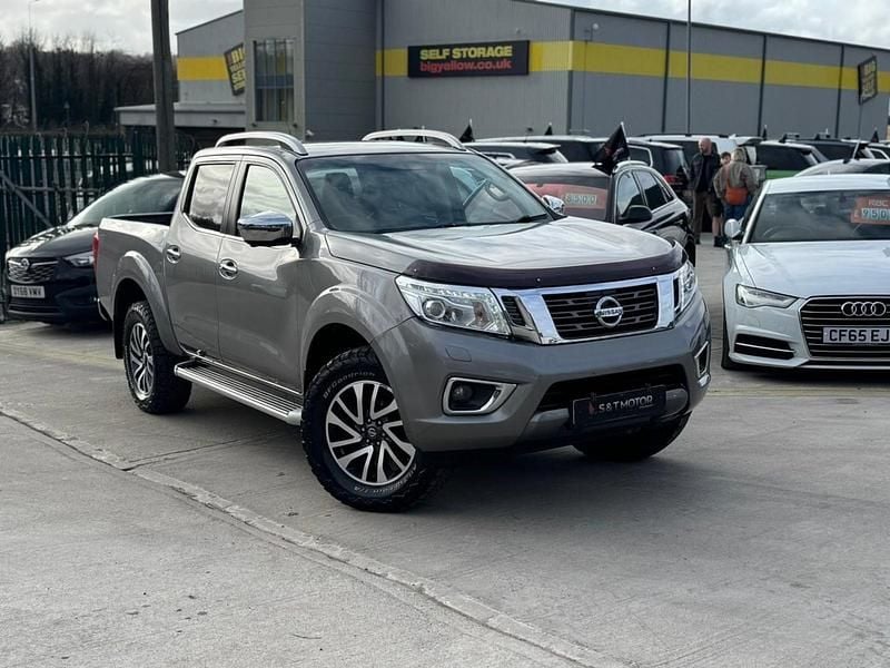 Used Nissan Navara Tekna 2016 Grey Pickup