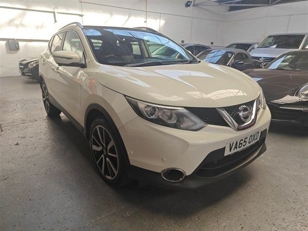 White Used 2016 Nissan Qashqai S SUV | £10,490 (Good price) - Image 1/1