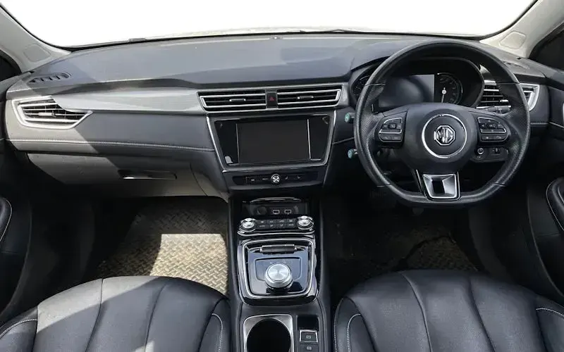 Used MG MG5 EV Exclusive 114 kW (156 HP) 2022 White Estate