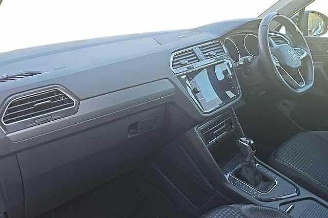 Used VW Tiguan Active 150 HP (110 kW) 2022 Grey SUV