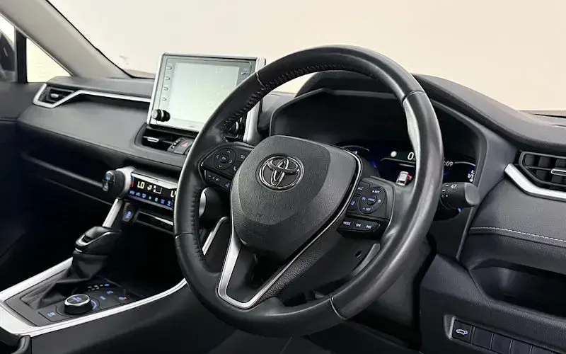 Used Toyota RAV4 Hybrid Design 222 HP (163 kW) 2025 SUV