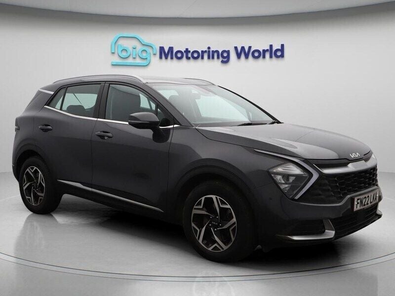 Grey Used 2022 Kia Sportage 2 SUV | £16,900 (Fair price) - Image 1/4