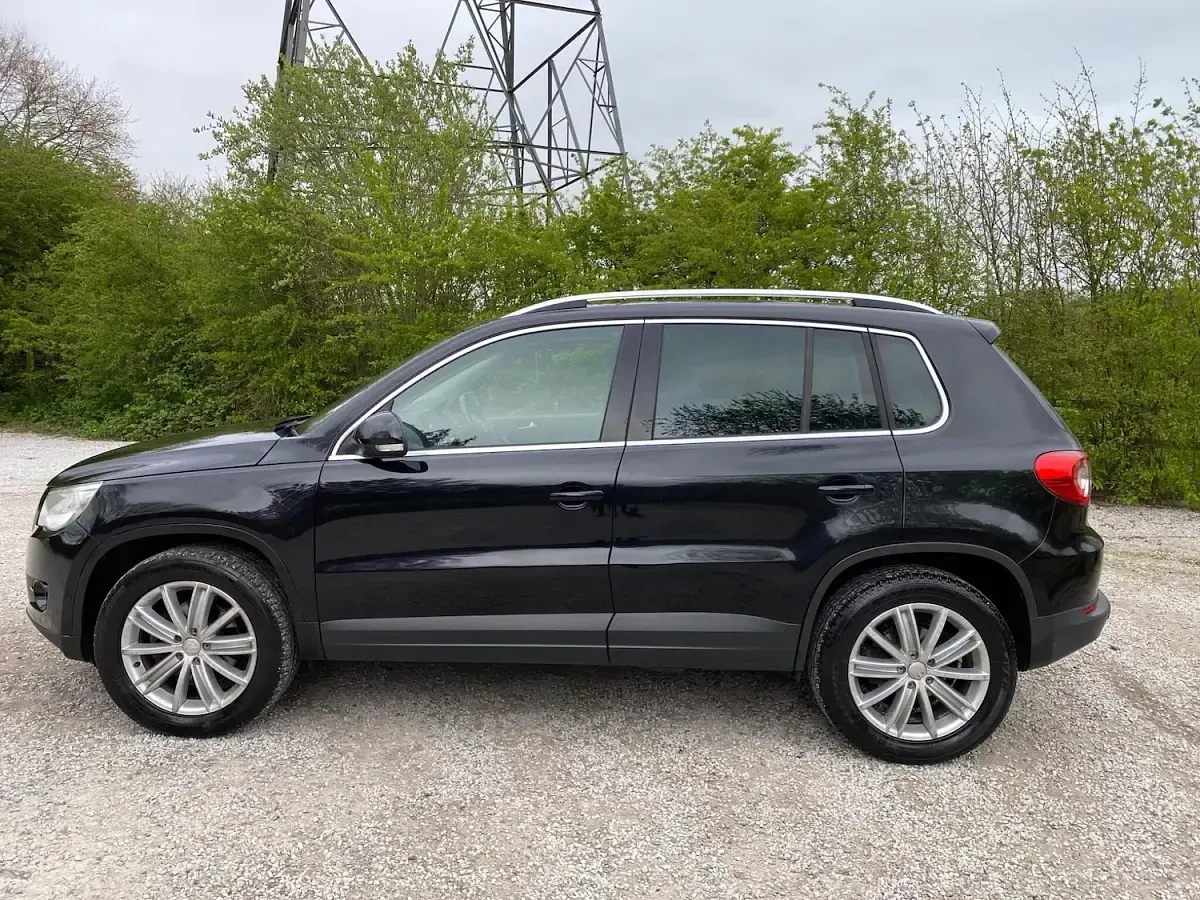 Używany VW Tiguan Sportline 200 KM (147 kW) 2009 Czarny SUV