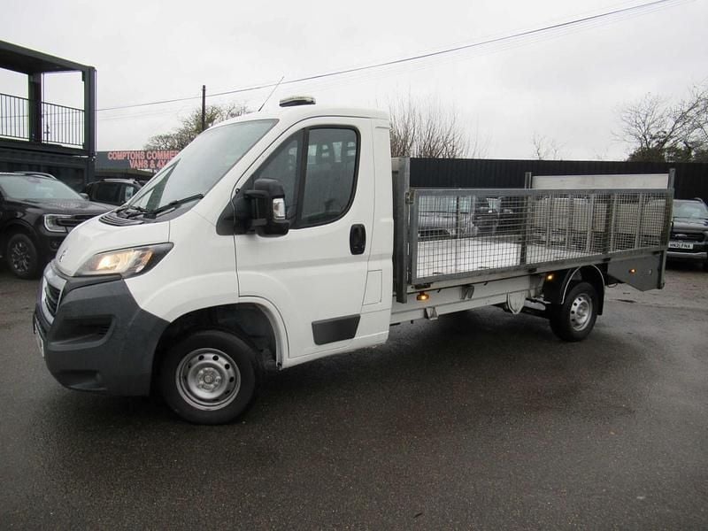 Used Peugeot Boxer 130 HP (95 kW) 2017 White Van