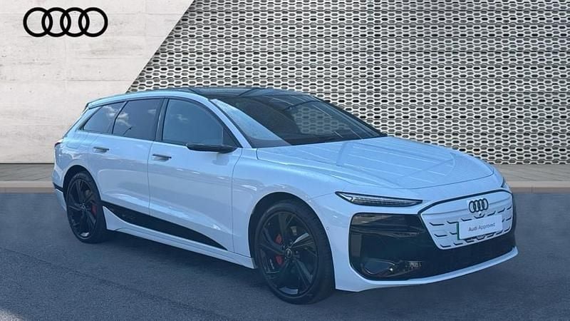White Used 2025 Audi A6 e-tron Performance Estate | £58,684 (Super price) - Image 1/4