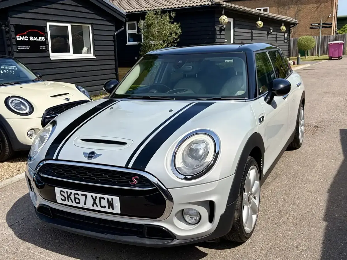 Usado Mini Cooper S Clubman 2017 Plateado Familiar
