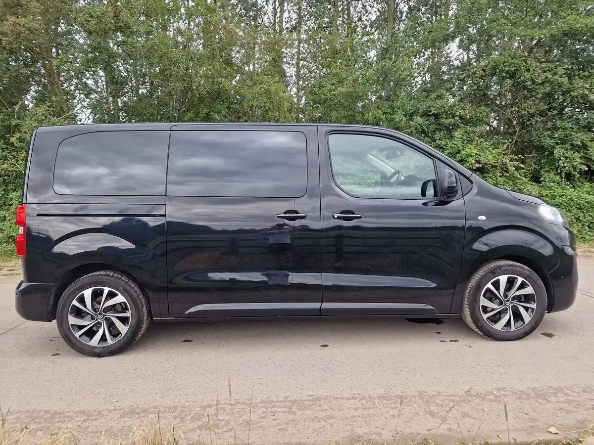 Used Citroën Spacetourer Flair 174 HP (127 kW) 2019 Black MPV