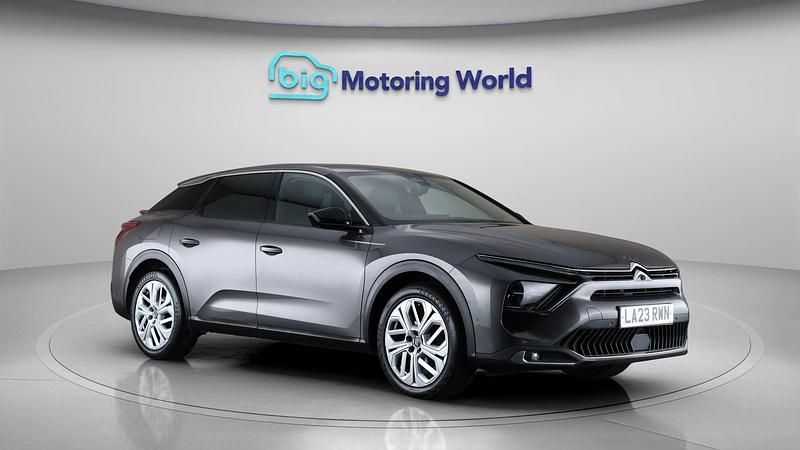 Used 2023 Citroën C5 X PureTech Sedan | £15,000 (Fair price) - Image 1/4