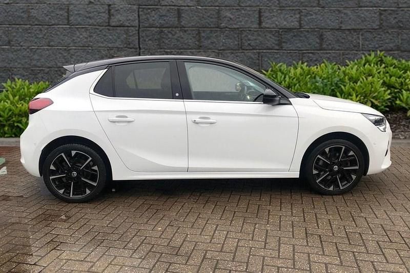 Used Vauxhall Corsa-e Elite 100 kW (136 HP) 2020 White Hatchback