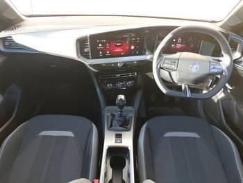 New Vauxhall Mokka 136 HP (100 kW) 2025 Two coat metallic  contrast grey SUV