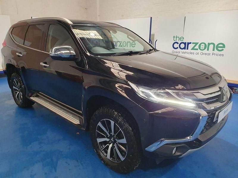 Black Used 2019 Mitsubishi Shogun SUV | £20,899 (Fair price) - Image 1/4
