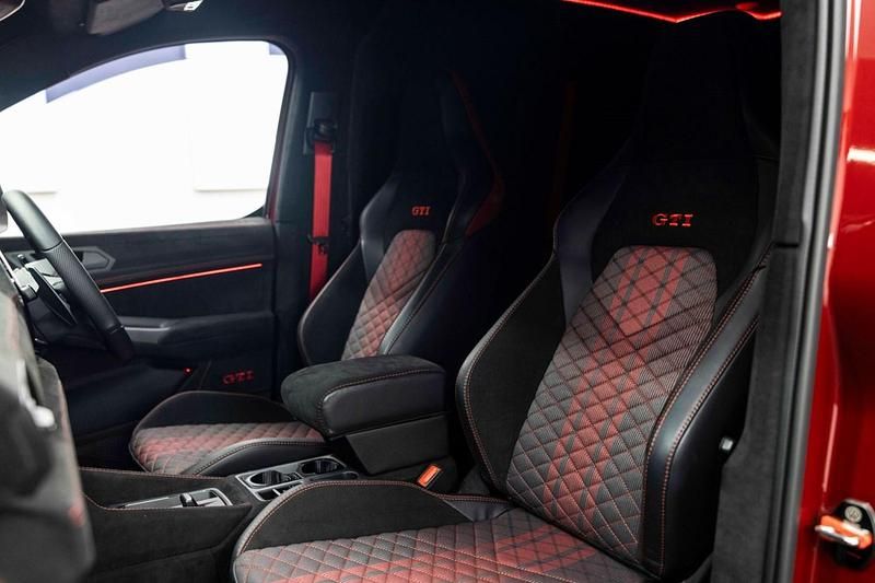 Used VW Caddy Pro 122 HP (89 kW) 2024 Red MPV