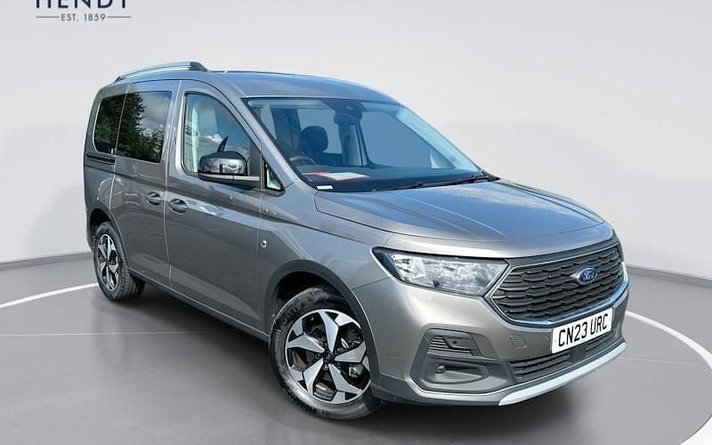 Used 2025 Ford Tourneo Connect Active MPV | £26,499 (Fair price) - Image 1/4