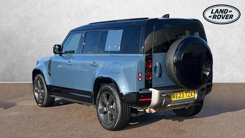 Used Land Rover Defender HSE Dynamic 404 HP (297 kW) 2023 Blue Estate