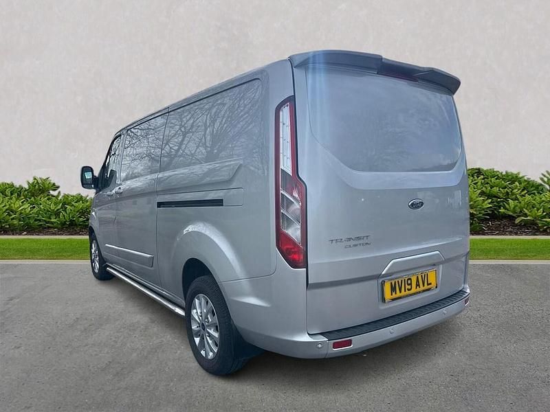 Used Ford Transit Custom Limited 170 HP (125 kW) 2019 Silver Van