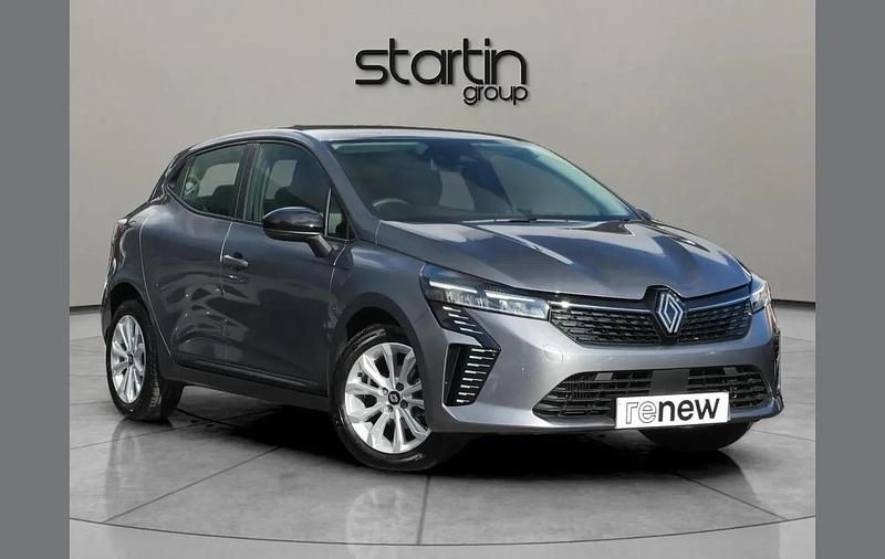 Grey Used 2024 Renault Clio V Evolution Hatchback | £13,897 (Good price) - Image 1/4