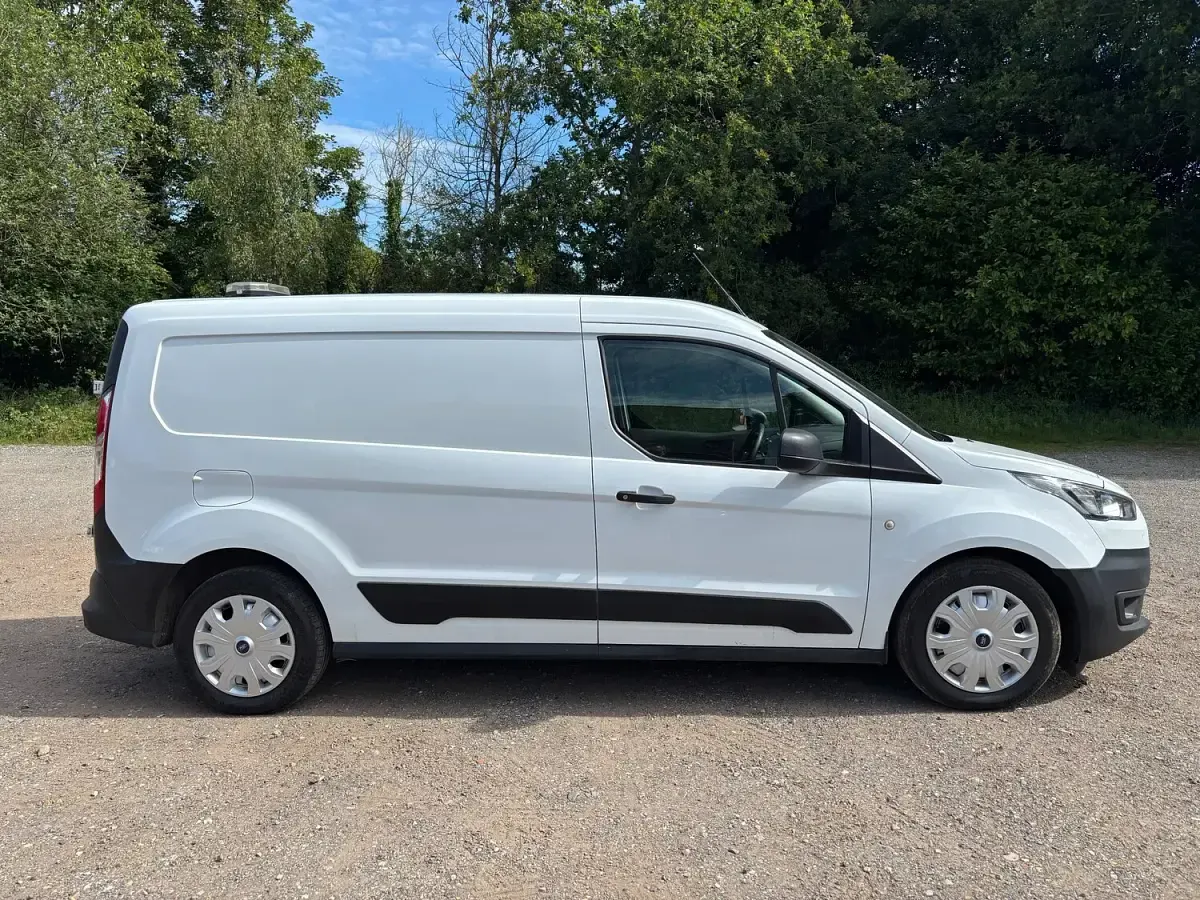 Used Ford Transit Connect 100 HP (73 kW) 2020 White MPV
