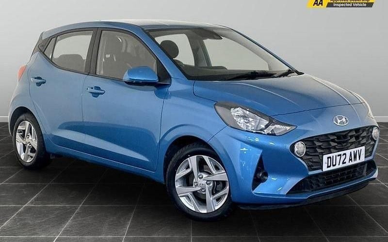 Turquoise Used 2022 Hyundai i10 SE Hatchback | £11,895 (Fair price) - Image 1/2