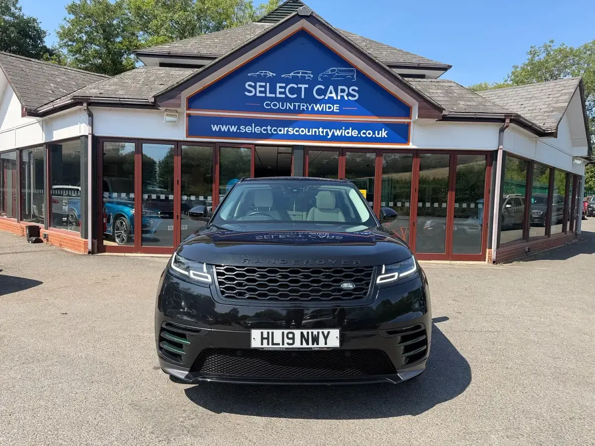 Used Land Rover Range Rover Velar SE Dynamic 300 HP (220 kW) 2019 Black SUV