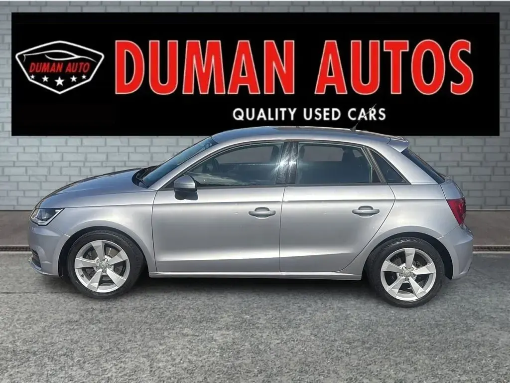 Usado Audi A1 Sportback Sport 125 HP (91 kW) 2017 Prateado Citadino