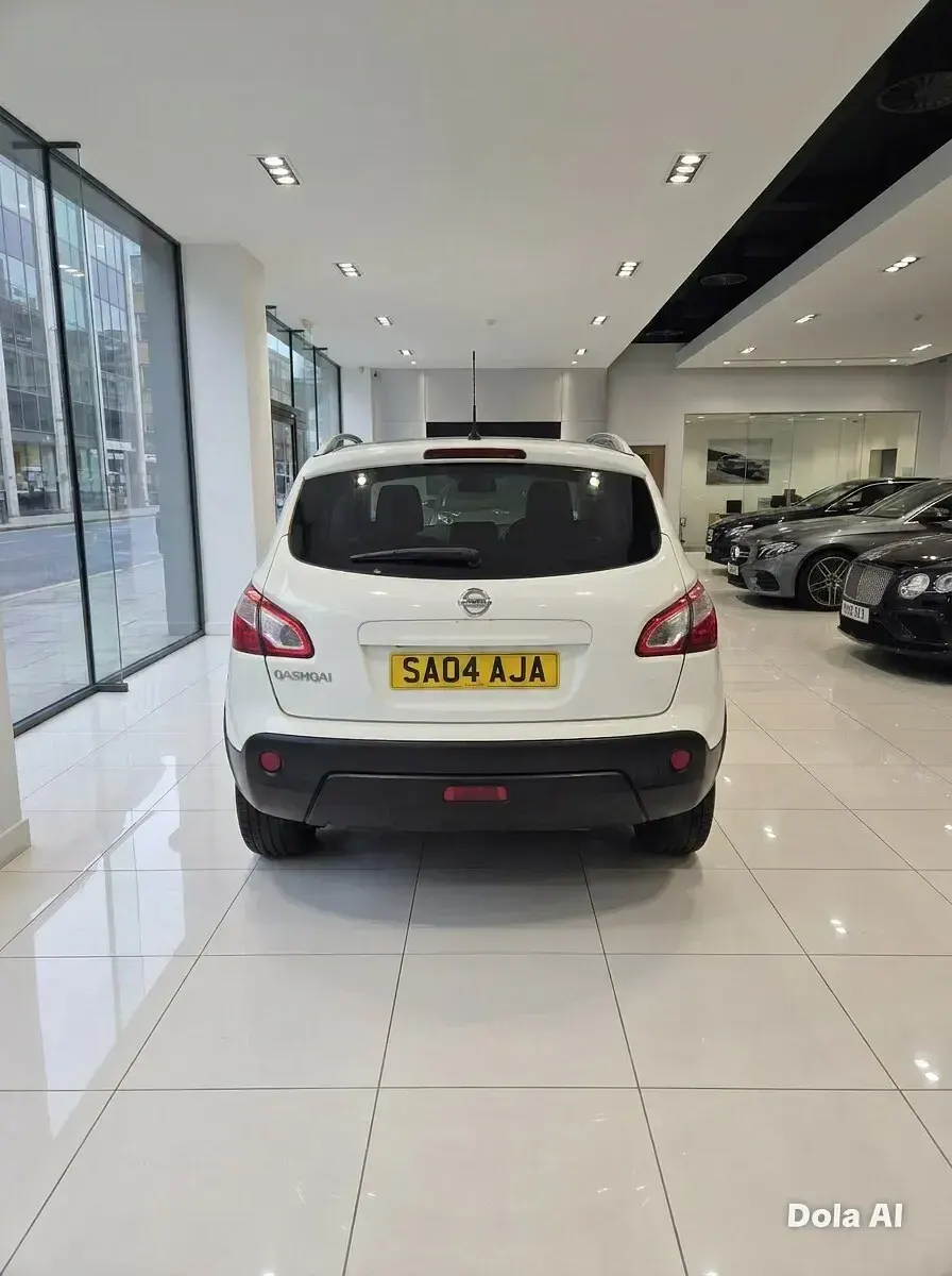 Used Nissan Qashqai N-TEC 117 HP (86 kW) 2012 White SUV