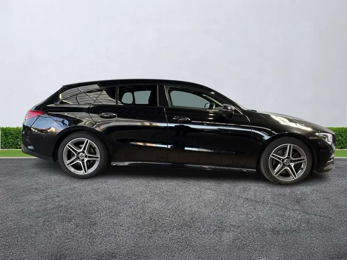 Gebraucht Mercedes CLA220 AMG Line Premium Plus 2022 Schwarz Limousine