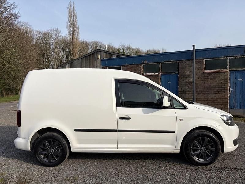 Used VW Caddy Startline 102 HP (75 kW) 2015 White MPV