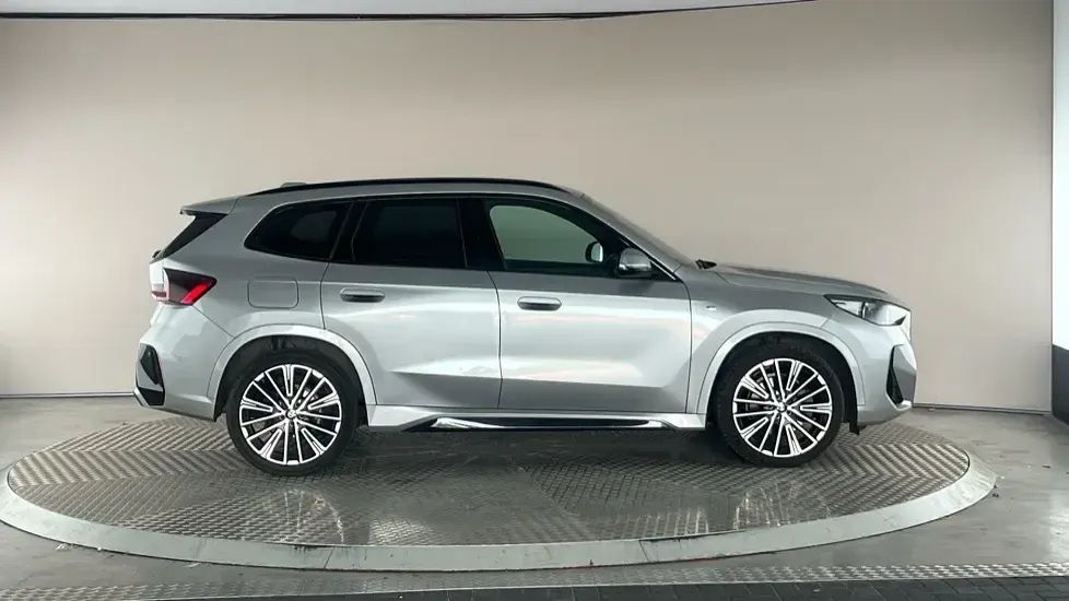 Usado BMW X1 M Sport 168 CV (123 kW) 2023 Plateado SUV
