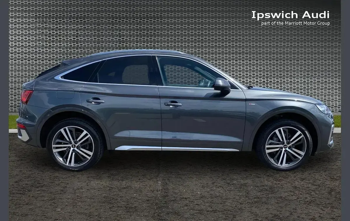 Used Audi Q5 S-Line 200 HP (147 kW) 2022 Grey SUV