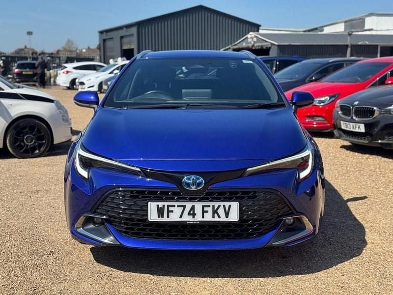Usado Toyota Corolla Design 2024 Azul Carrinha