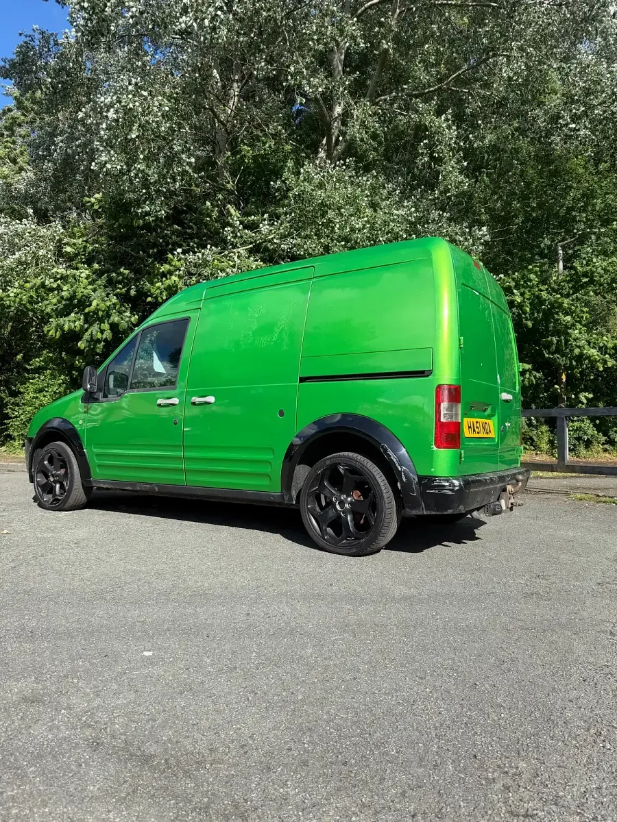 Used Ford Transit Connect 90 HP (66 kW) 2007 Green MPV