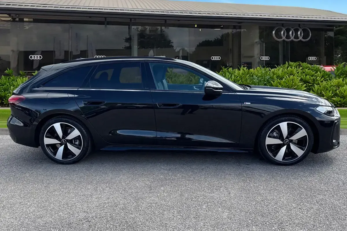 New Audi A5 Black Edition 204 HP (150 kW) 2026 Black Estate