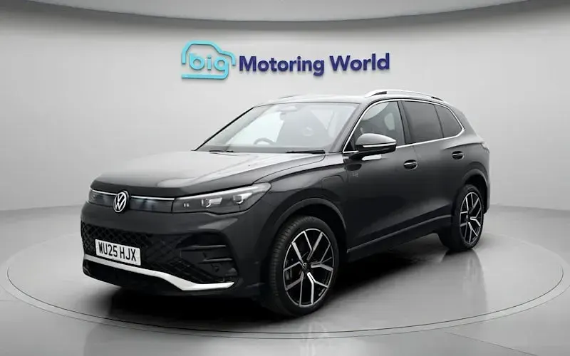 Used VW Tiguan R-line 204 HP (150 kW) 2025 Grey SUV