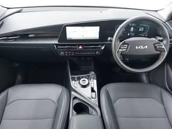 Used Kia Niro 139 HP (102 kW) 2024 Red SUV