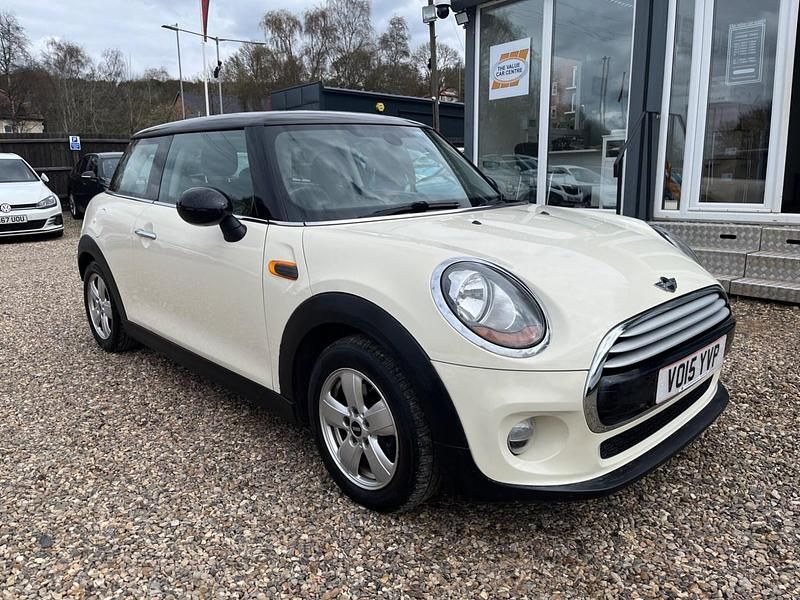 Used Mini Cooper Hatch 2015 White Hatchback