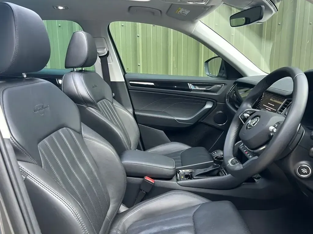 Used Skoda Kodiaq LAURIN & KLEMENT 200 HP (147 kW) 2022 Grey SUV