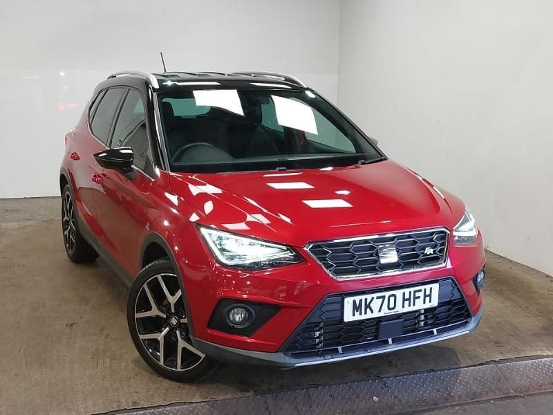 Red Used 2020 Seat Arona FR Sport SUV | £13,998 (Fair price) - Image 1/4