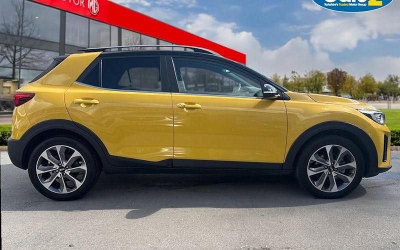 Used Kia Stonic 120 HP (88 kW) 2020 Yellow SUV