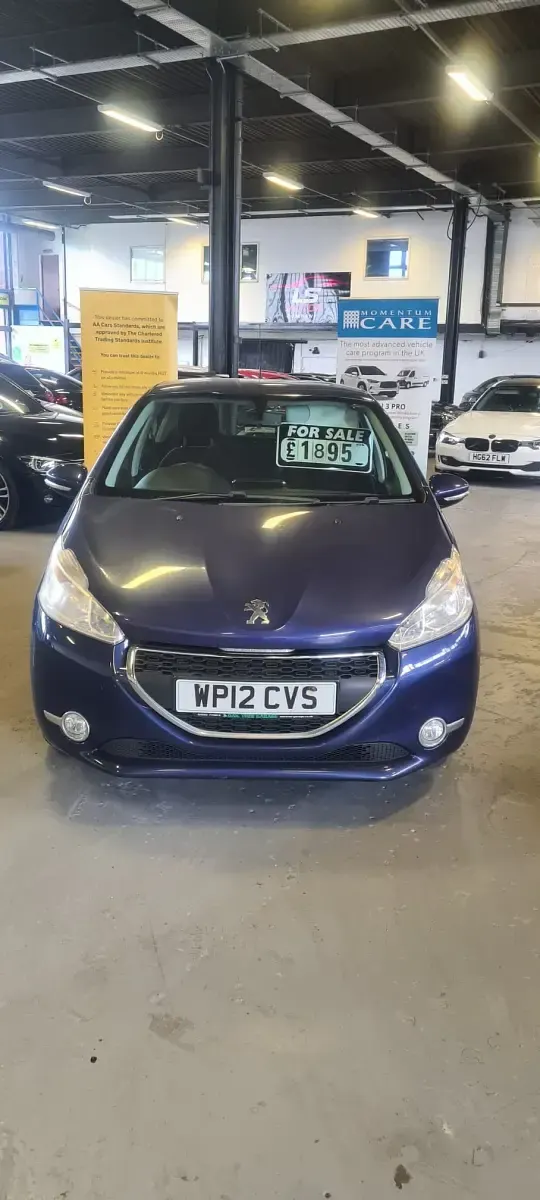 Used Peugeot 208 Active 68 HP (50 kW) 2012 Blue Hatchback