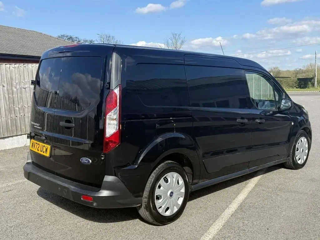 Usado Ford Transit Trend 100 HP (73 kW) 2022 Preto Van
