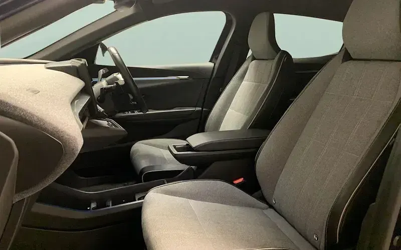 Używany Renault Megane E-Tech Techno 161 kW (220 KM) 2022 Niebieski Hatchback