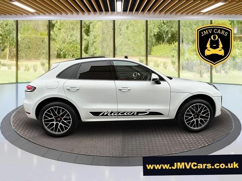 Used Porsche Macan S 354 HP (260 kW) 2020 White SUV