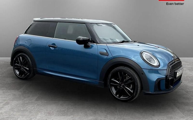 Używany Mini Cooper Hatch 136 KM (100 kW) 2022 Hatchback