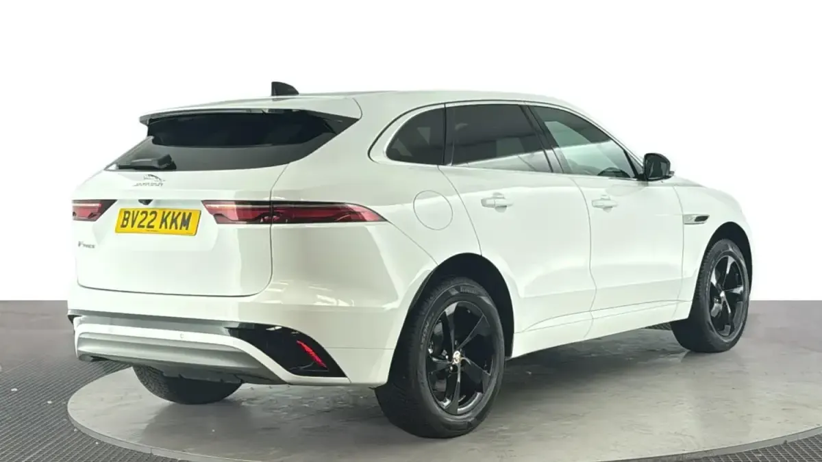 Used Jaguar F-Pace R-Dynamic 204 HP (150 kW) 2022 White SUV
