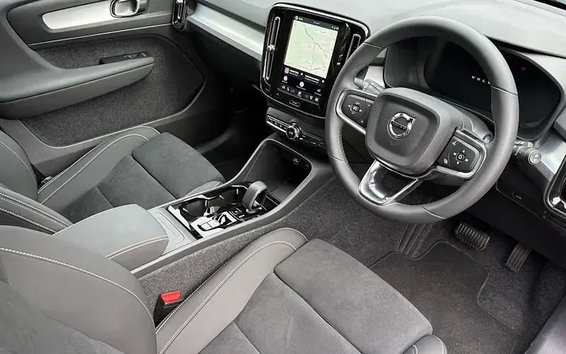 Used Volvo XC40 Plus 197 HP (144 kW) 2026 Black SUV