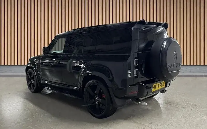 Used Land Rover Defender 426 HP (313 kW) 2024 Black SUV