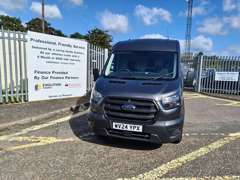 Usado Ford Transit 170 HP (125 kW) 2024 Cinzento Van