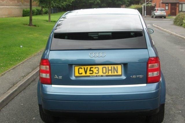 Usado Audi A2 110 HP (80 kW) 2003 Citadino
